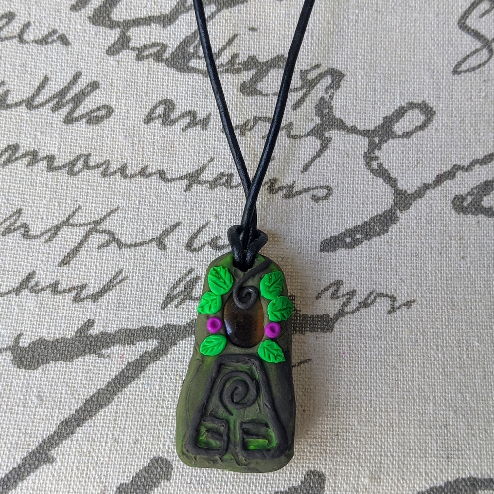 Unisex Earth Bender Pendant